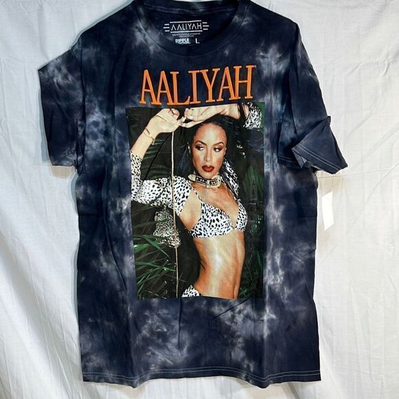 Aaliyah Cloud‎ Wash T Shirt Men’s Short Sleeve Crew Neck Size Large - Picture 1 of 4
